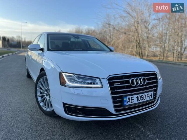 Белый Ауди А8, объемом двигателя 3 л и пробегом 192 тыс. км за 21999 $, фото 1 на Automoto.ua