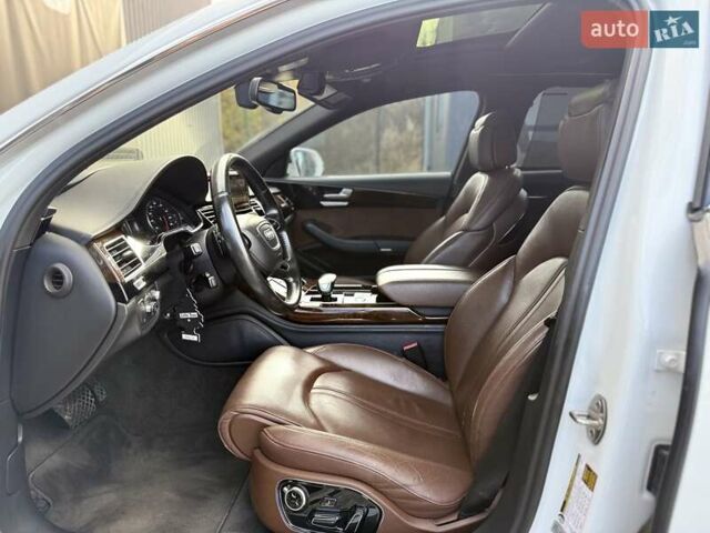 Белый Ауди А8, объемом двигателя 3 л и пробегом 205 тыс. км за 17900 $, фото 32 на Automoto.ua