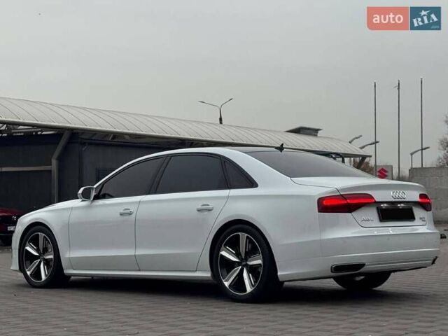 Белый Ауди А8, объемом двигателя 3 л и пробегом 95 тыс. км за 23900 $, фото 6 на Automoto.ua