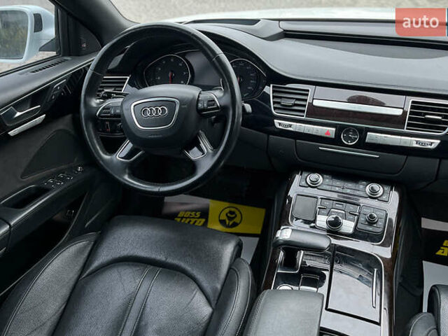 Белый Ауди А8, объемом двигателя 3 л и пробегом 182 тыс. км за 22900 $, фото 16 на Automoto.ua