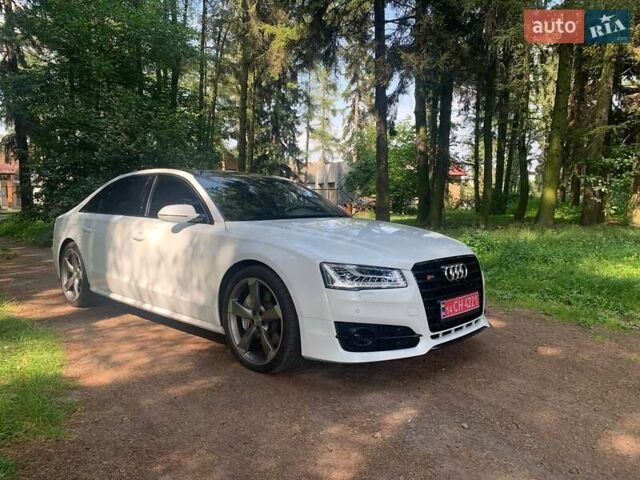 Білий Ауді A8, об'ємом двигуна 3 л та пробігом 181 тис. км за 26500 $, фото 1 на Automoto.ua