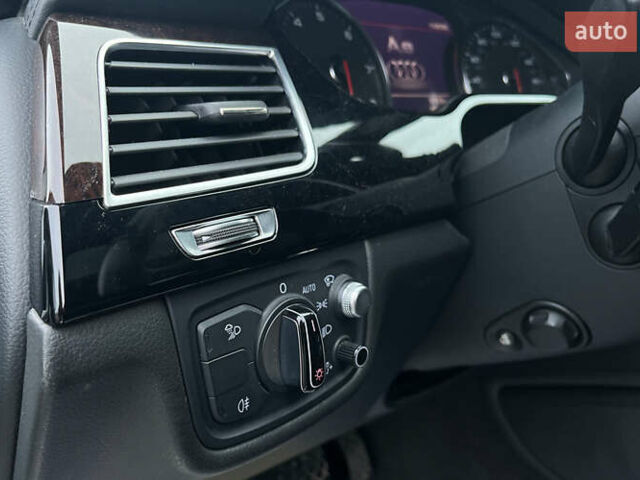 Белый Ауди А8, объемом двигателя 3 л и пробегом 182 тыс. км за 22900 $, фото 12 на Automoto.ua