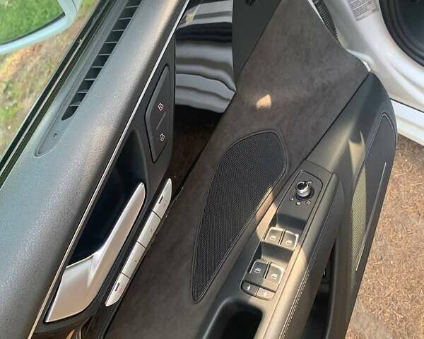 Білий Ауді A8, об'ємом двигуна 3 л та пробігом 181 тис. км за 26500 $, фото 20 на Automoto.ua