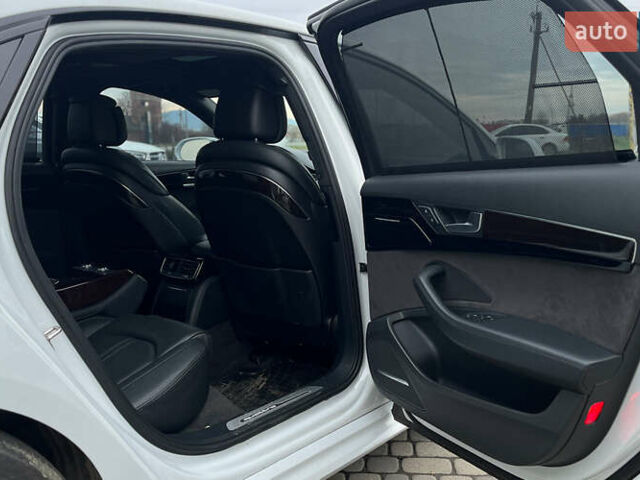 Белый Ауди А8, объемом двигателя 3 л и пробегом 182 тыс. км за 22900 $, фото 23 на Automoto.ua