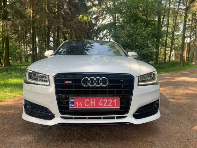 Белый Ауди А8, объемом двигателя 3 л и пробегом 181 тыс. км за 24950 $, фото 1 на Automoto.ua