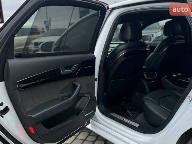 Белый Ауди А8, объемом двигателя 3 л и пробегом 182 тыс. км за 22900 $, фото 19 на Automoto.ua