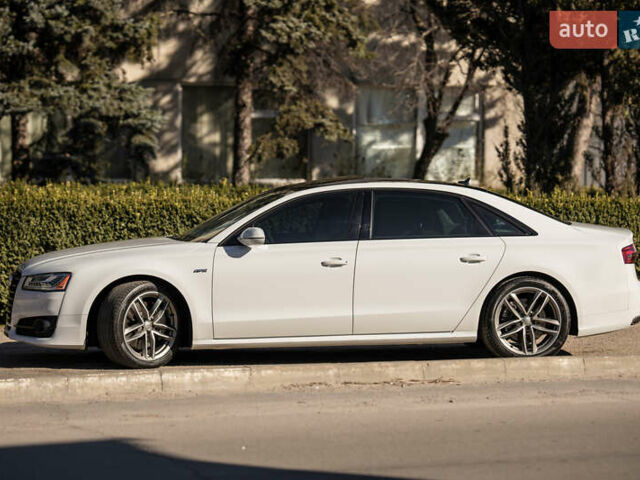 Белый Ауди А8, объемом двигателя 4 л и пробегом 86 тыс. км за 35700 $, фото 3 на Automoto.ua