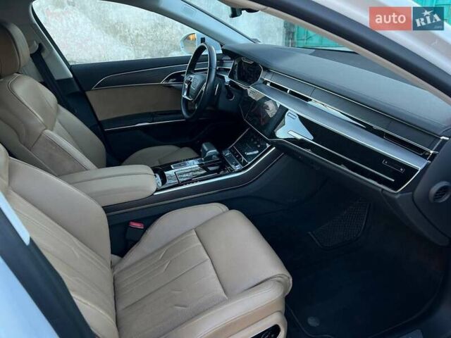 Белый Ауди А8, объемом двигателя 3 л и пробегом 37 тыс. км за 41000 $, фото 14 на Automoto.ua