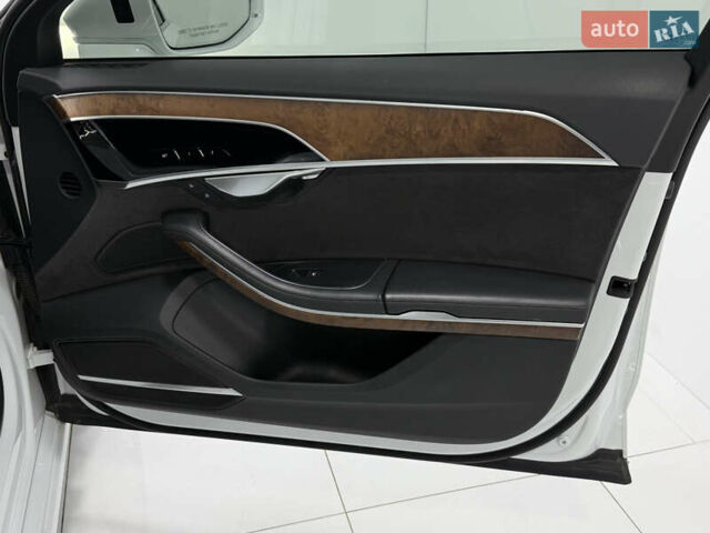 Білий Ауді A8, об'ємом двигуна 3 л та пробігом 62 тис. км за 46000 $, фото 25 на Automoto.ua