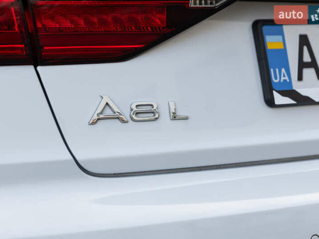 Белый Ауди А8, объемом двигателя 3 л и пробегом 165 тыс. км за 43500 $, фото 96 на Automoto.ua