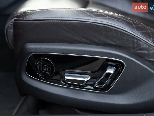 Белый Ауди А8, объемом двигателя 3 л и пробегом 165 тыс. км за 43500 $, фото 19 на Automoto.ua