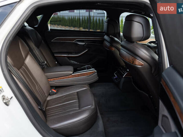 Белый Ауди А8, объемом двигателя 3 л и пробегом 165 тыс. км за 43500 $, фото 72 на Automoto.ua