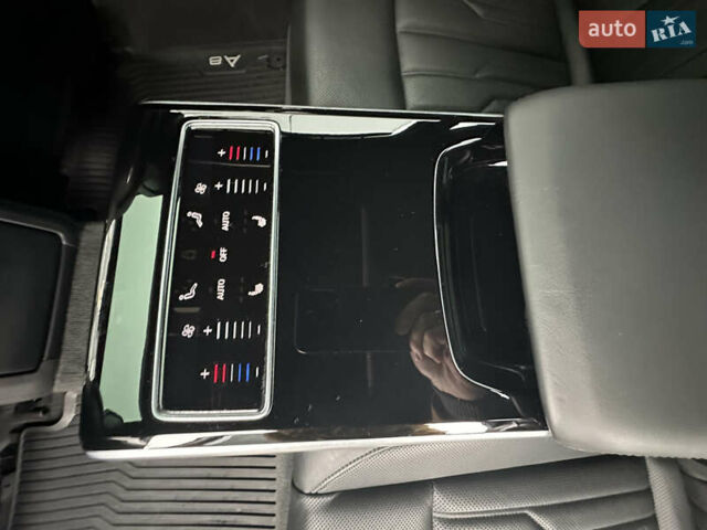 Белый Ауди А8, объемом двигателя 3 л и пробегом 84 тыс. км за 45500 $, фото 3 на Automoto.ua