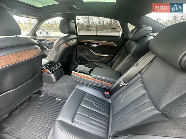 Белый Ауди А8, объемом двигателя 3 л и пробегом 84 тыс. км за 45500 $, фото 9 на Automoto.ua