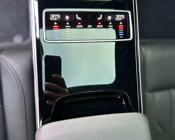 Белый Ауди А8, объемом двигателя 3 л и пробегом 53 тыс. км за 58000 $, фото 4 на Automoto.ua