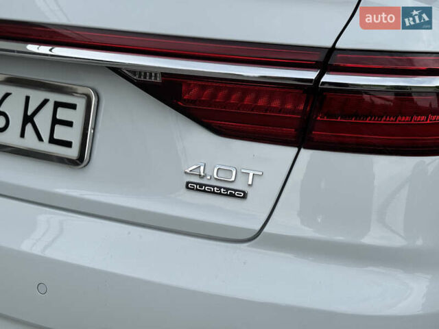Білий Ауді A8, об'ємом двигуна 3.99 л та пробігом 71 тис. км за 55999 $, фото 9 на Automoto.ua