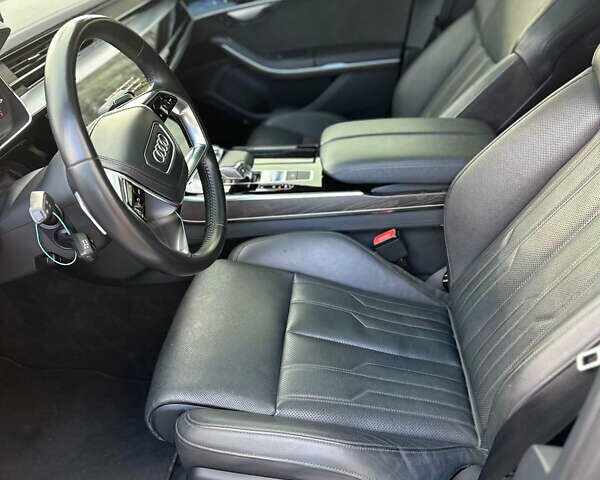 Белый Ауди А8, объемом двигателя 3 л и пробегом 53 тыс. км за 58000 $, фото 29 на Automoto.ua