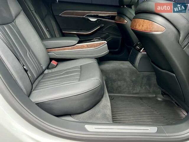 Белый Ауди А8, объемом двигателя 3 л и пробегом 45 тыс. км за 54900 $, фото 51 на Automoto.ua