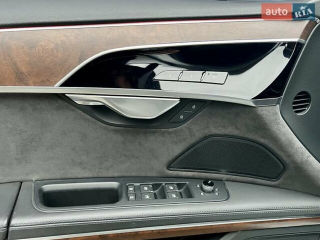 Белый Ауди А8, объемом двигателя 3 л и пробегом 45 тыс. км за 54900 $, фото 15 на Automoto.ua