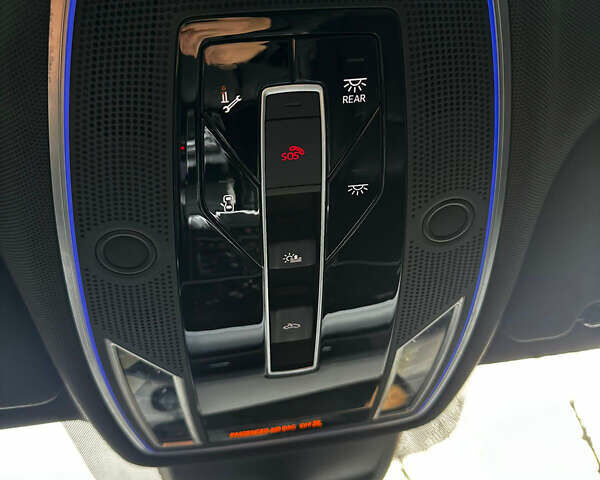 Белый Ауди А8, объемом двигателя 3 л и пробегом 53 тыс. км за 58000 $, фото 38 на Automoto.ua