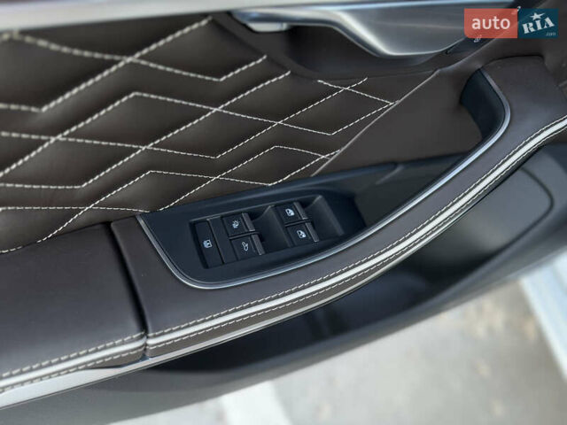 Білий Ауді A8, об'ємом двигуна 3.99 л та пробігом 71 тис. км за 55999 $, фото 35 на Automoto.ua
