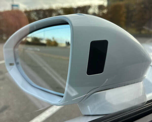 Белый Ауди А8, объемом двигателя 3 л и пробегом 53 тыс. км за 58000 $, фото 25 на Automoto.ua