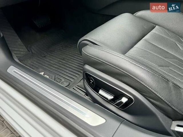 Белый Ауди А8, объемом двигателя 3 л и пробегом 45 тыс. км за 54900 $, фото 17 на Automoto.ua