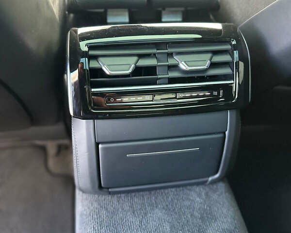 Белый Ауди А8, объемом двигателя 3 л и пробегом 53 тыс. км за 58000 $, фото 15 на Automoto.ua