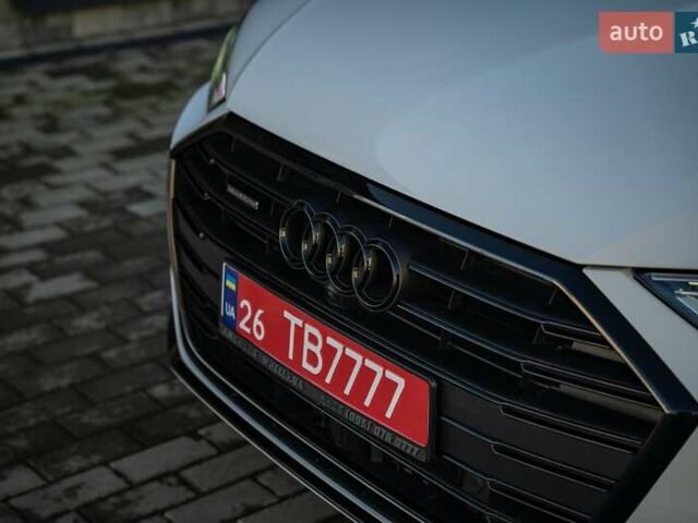 Белый Ауди А8, объемом двигателя 3 л и пробегом 93 тыс. км за 57500 $, фото 16 на Automoto.ua