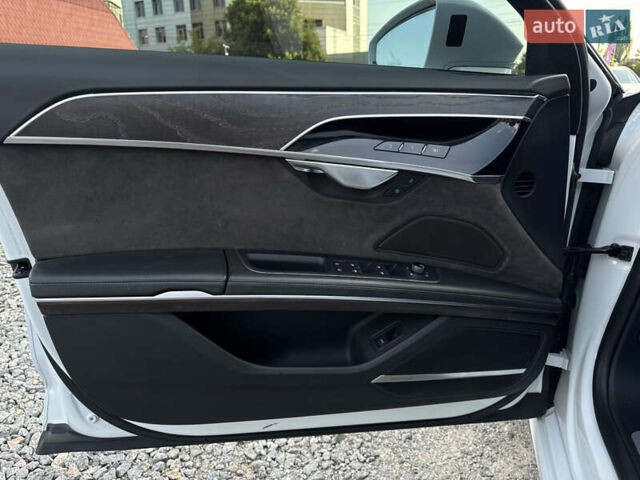 Білий Ауді A8, об'ємом двигуна 3 л та пробігом 92 тис. км за 49900 $, фото 24 на Automoto.ua