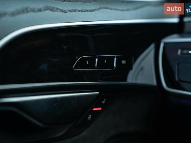 Белый Ауди А8, объемом двигателя 3 л и пробегом 93 тыс. км за 57500 $, фото 26 на Automoto.ua