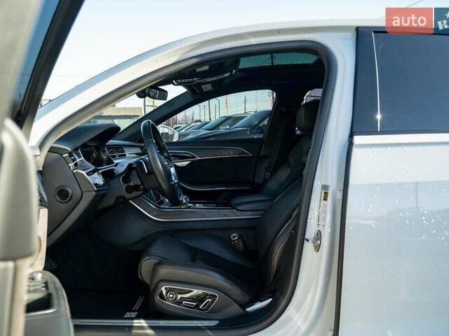 Белый Ауди А8, объемом двигателя 3 л и пробегом 93 тыс. км за 57500 $, фото 21 на Automoto.ua