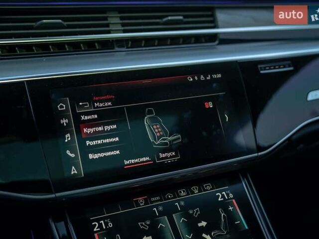 Белый Ауди А8, объемом двигателя 3 л и пробегом 93 тыс. км за 57500 $, фото 40 на Automoto.ua