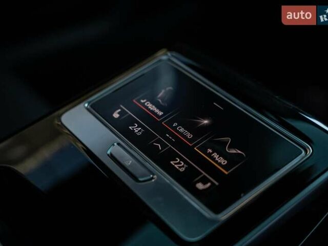 Белый Ауди А8, объемом двигателя 3 л и пробегом 93 тыс. км за 57500 $, фото 61 на Automoto.ua