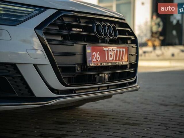 Белый Ауди А8, объемом двигателя 3 л и пробегом 93 тыс. км за 57500 $, фото 14 на Automoto.ua