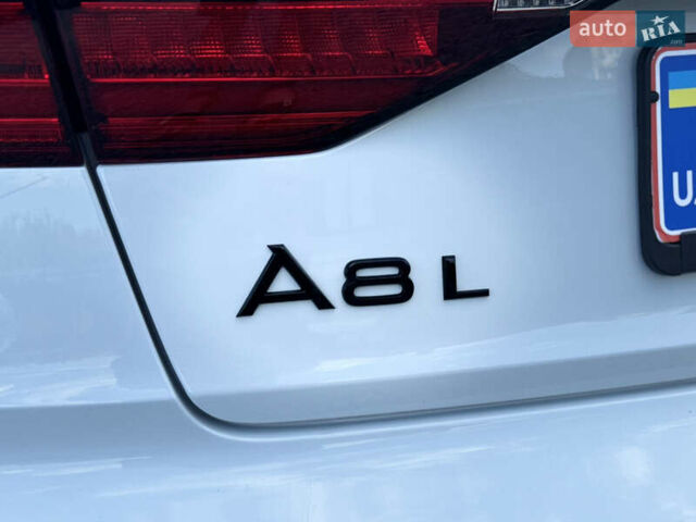 Білий Ауді A8, об'ємом двигуна 3 л та пробігом 92 тис. км за 49900 $, фото 29 на Automoto.ua