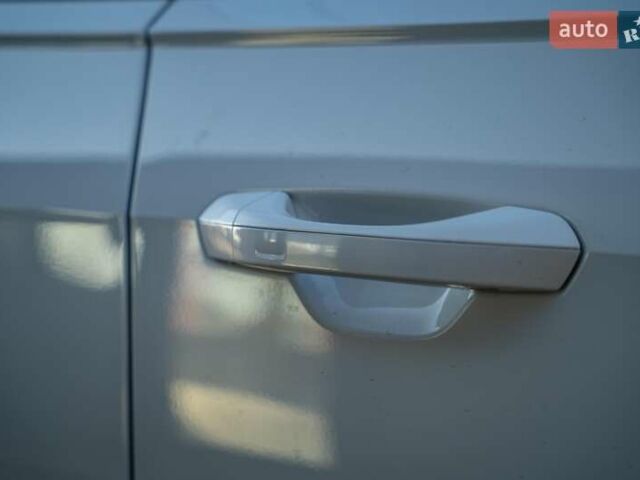 Белый Ауди А8, объемом двигателя 3 л и пробегом 93 тыс. км за 57500 $, фото 23 на Automoto.ua