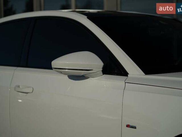 Белый Ауди А8, объемом двигателя 3 л и пробегом 93 тыс. км за 57500 $, фото 10 на Automoto.ua