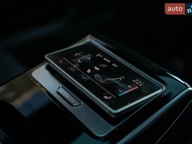 Белый Ауди А8, объемом двигателя 3 л и пробегом 93 тыс. км за 57500 $, фото 64 на Automoto.ua