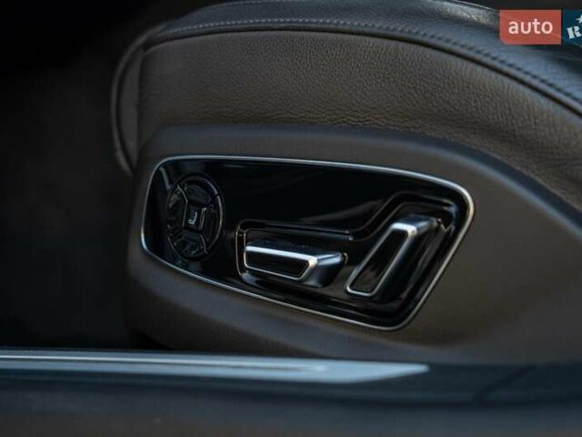 Белый Ауди А8, объемом двигателя 3 л и пробегом 93 тыс. км за 57500 $, фото 25 на Automoto.ua