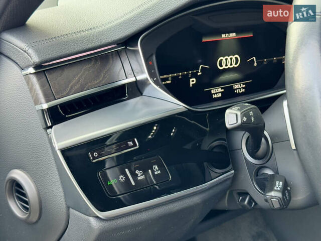 Белый Ауди А8, объемом двигателя 3 л и пробегом 92 тыс. км за 43000 $, фото 55 на Automoto.ua