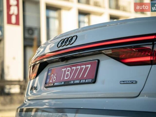 Белый Ауди А8, объемом двигателя 3 л и пробегом 93 тыс. км за 57500 $, фото 7 на Automoto.ua