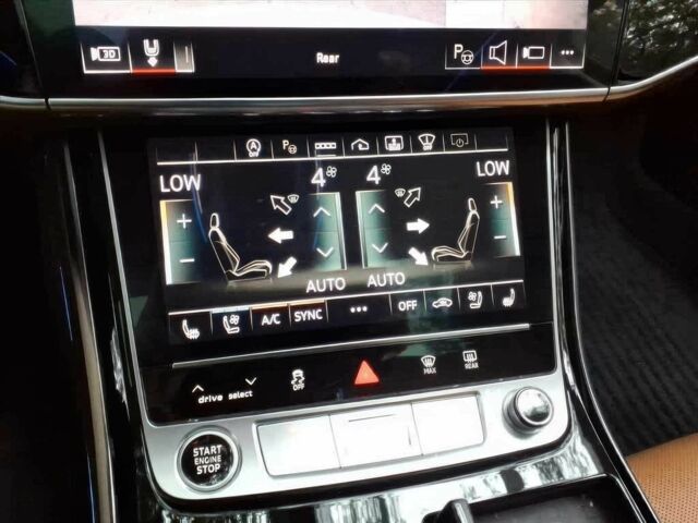 Белый Ауди А8, объемом двигателя 3 л и пробегом 19 тыс. км за 42500 $, фото 14 на Automoto.ua