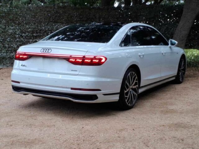 Белый Ауди А8, объемом двигателя 3 л и пробегом 19 тыс. км за 42500 $, фото 5 на Automoto.ua