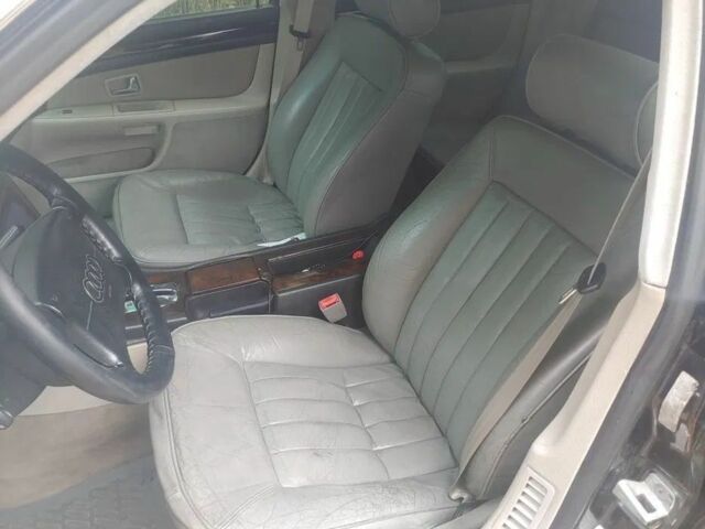 Черный Ауди А8, объемом двигателя 0 л и пробегом 335 тыс. км за 1424 $, фото 2 на Automoto.ua