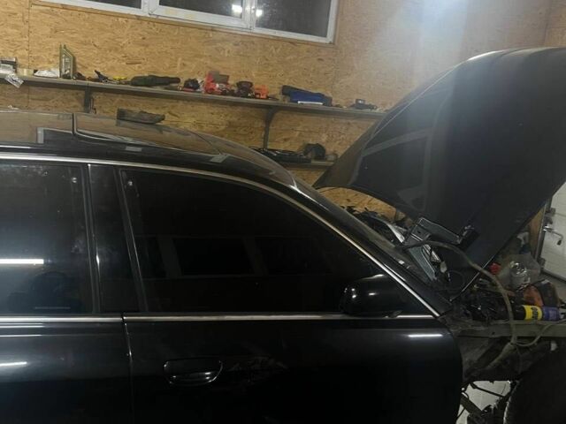 Черный Ауди А8, объемом двигателя 3.3 л и пробегом 1000 тыс. км за 99999 $, фото 4 на Automoto.ua