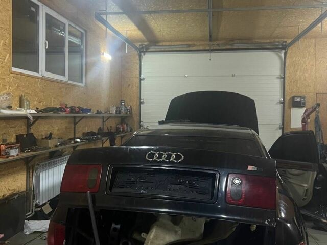 Черный Ауди А8, объемом двигателя 3.3 л и пробегом 1000 тыс. км за 99999 $, фото 2 на Automoto.ua