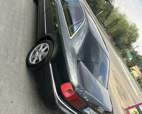 Черный Ауди А8, объемом двигателя 0 л и пробегом 370 тыс. км за 5700 $, фото 4 на Automoto.ua