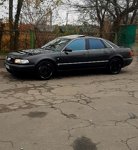Черный Ауди А8, объемом двигателя 37 л и пробегом 0 тыс. км за 3700 $, фото 6 на Automoto.ua