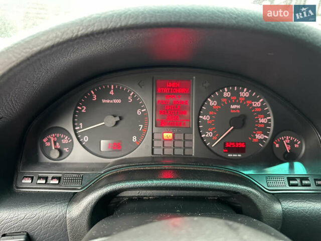 Черный Ауди А8, объемом двигателя 4.17 л и пробегом 325 тыс. км за 3500 $, фото 7 на Automoto.ua